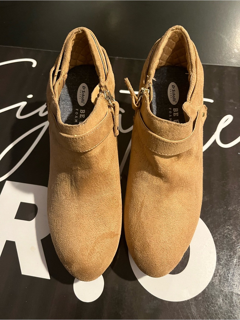 Dr. Scholls Tan Suede Ankle Booties with Side Zipper Size 5.5 New